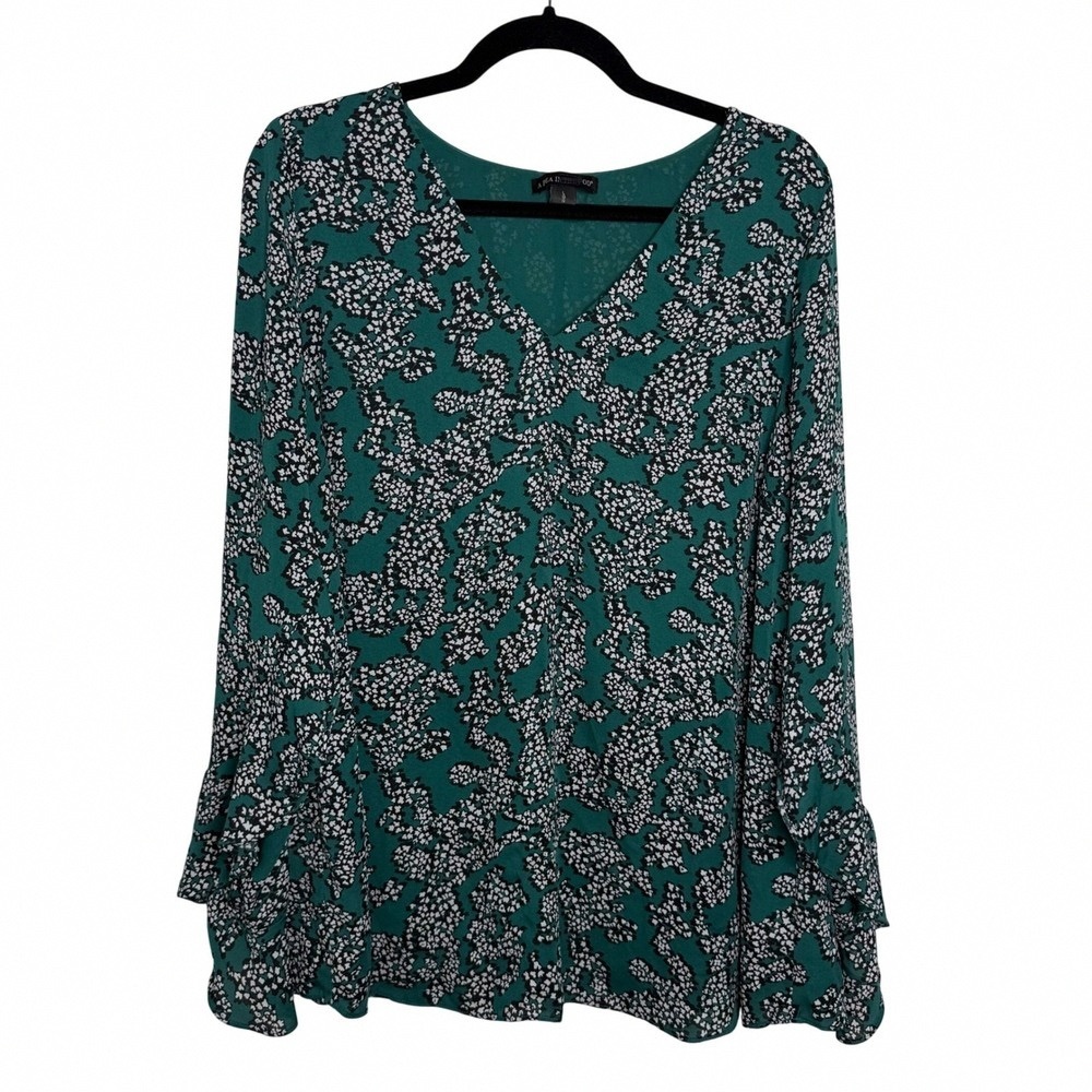 Chic Teal Patterned Women's Blouse